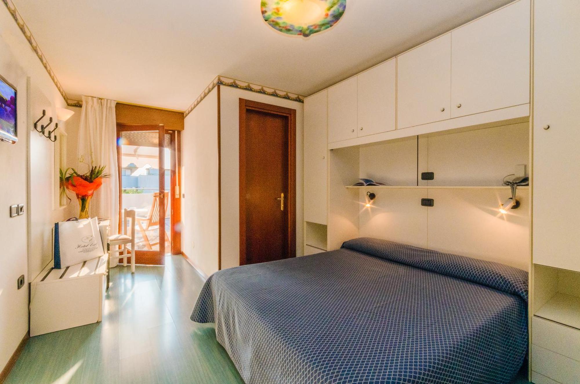 Hotel Europa Bibione Exterior photo